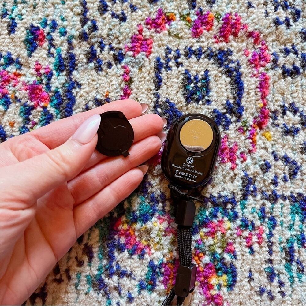 Camkix Bluetooth Camera Remote Shutter Control iOS Android - Picture 2 of 2